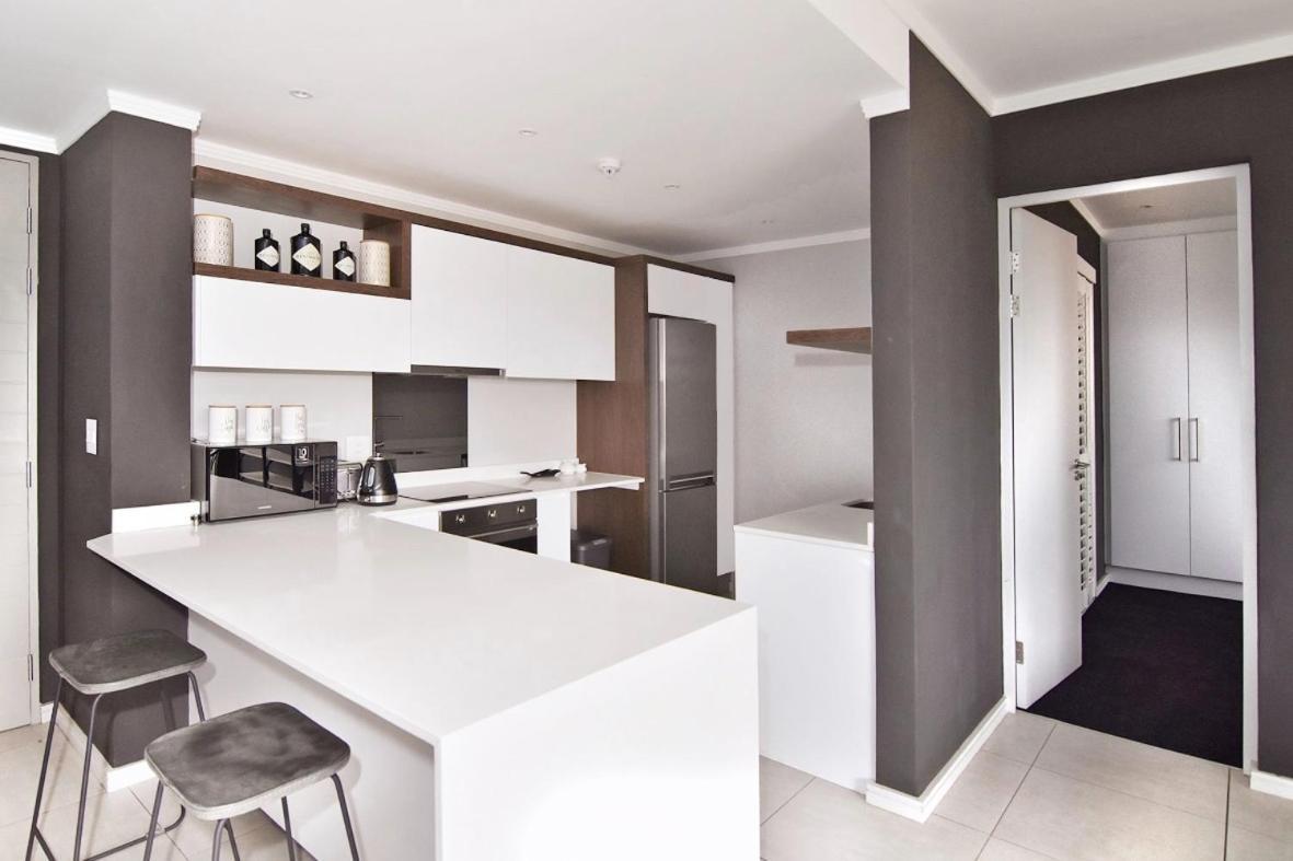 Masingita Towers Executive Suite Йоханесбург Екстериор снимка