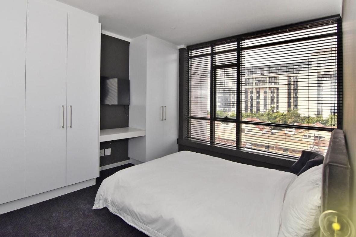 Masingita Towers Executive Suite Йоханесбург Екстериор снимка
